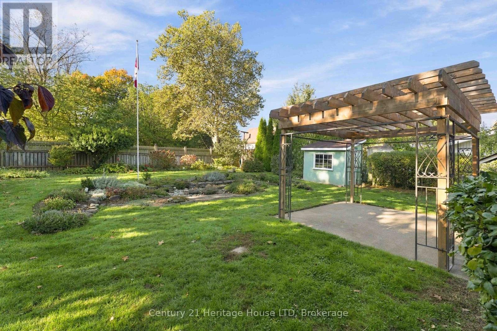 4227 PETTIT AVENUE - 37
