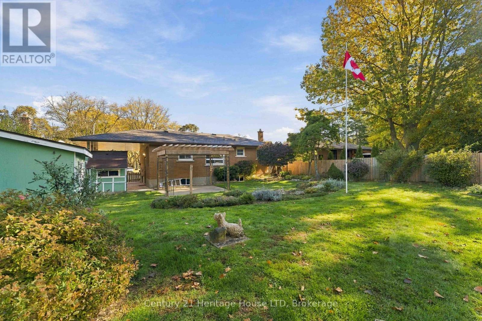 4227 PETTIT AVENUE - 41