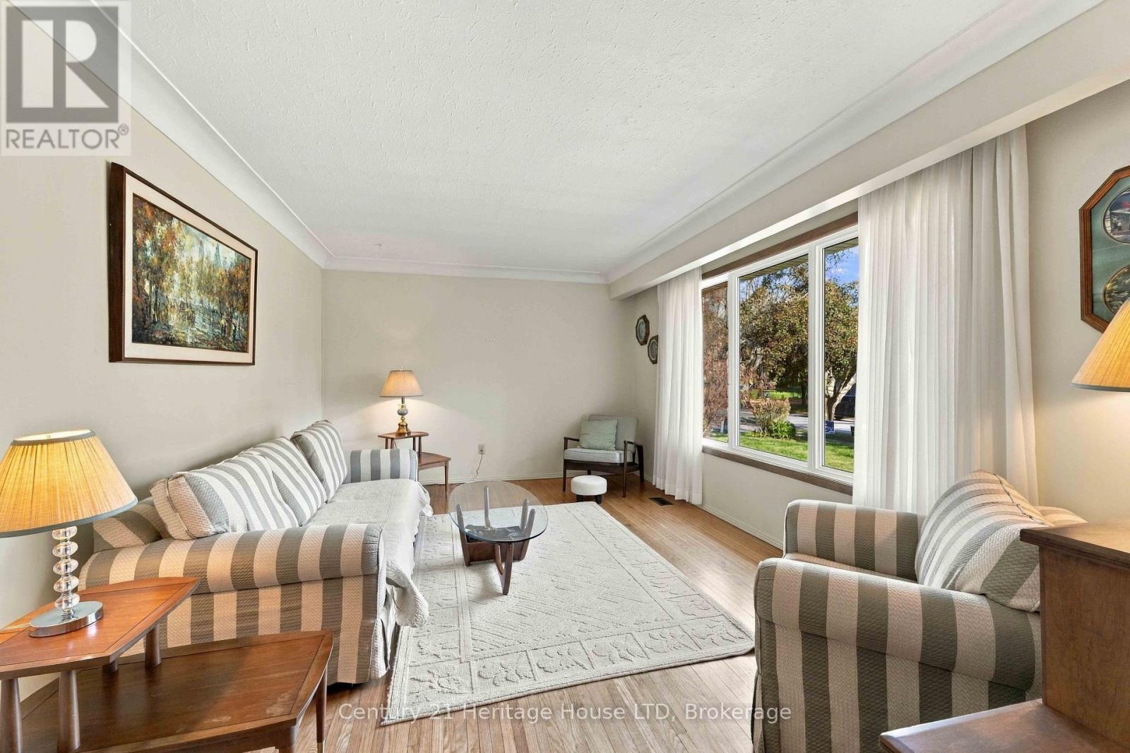 4227 PETTIT AVENUE - 7