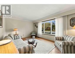 Bedroom 2 - 4227 Pettit Avenue, Niagara Falls, ON L2E6K6 Photo 8