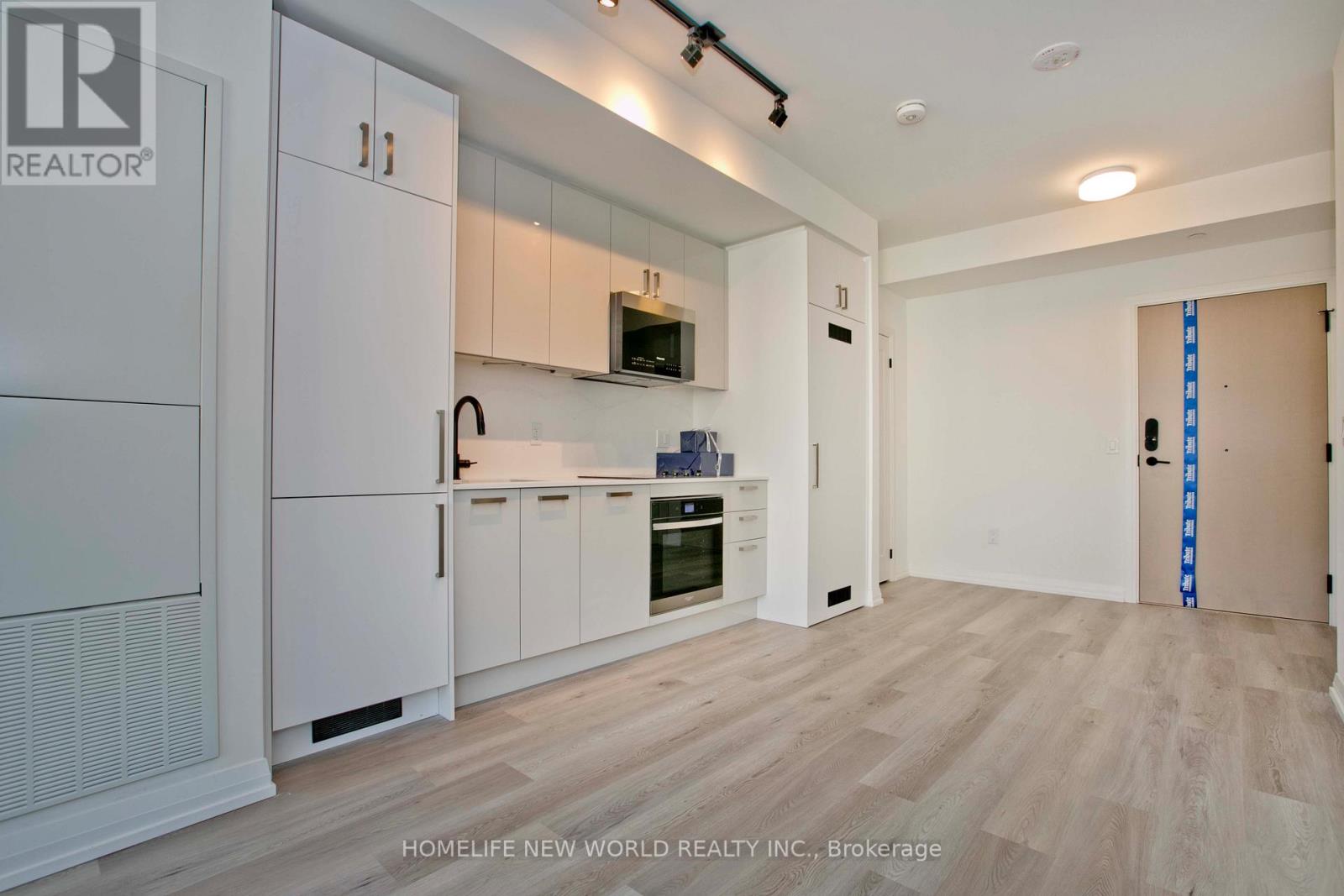 280 Dundas Unit 603 photo 3
