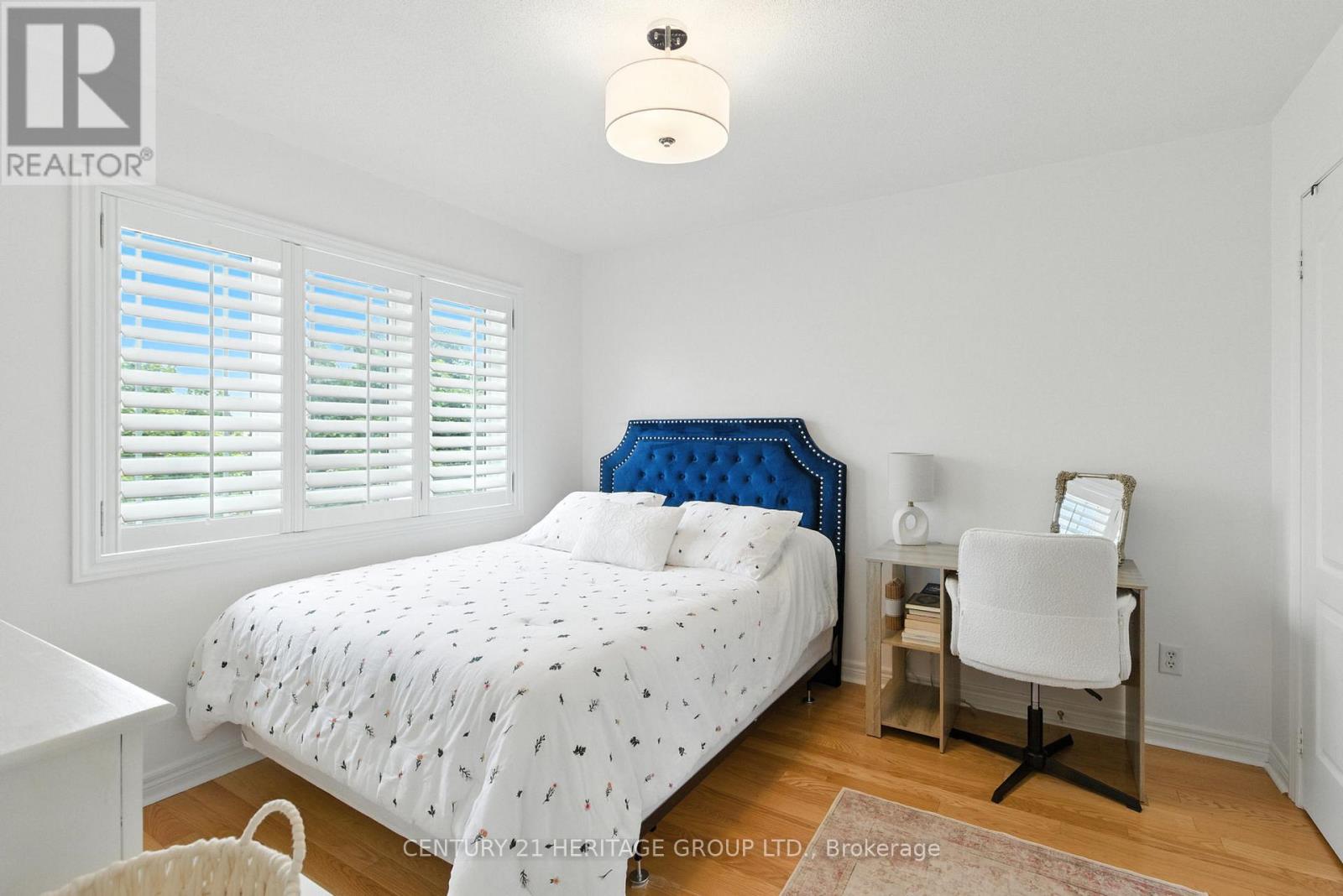 106 Laurendale Avenue, Georgina, ON photo 18