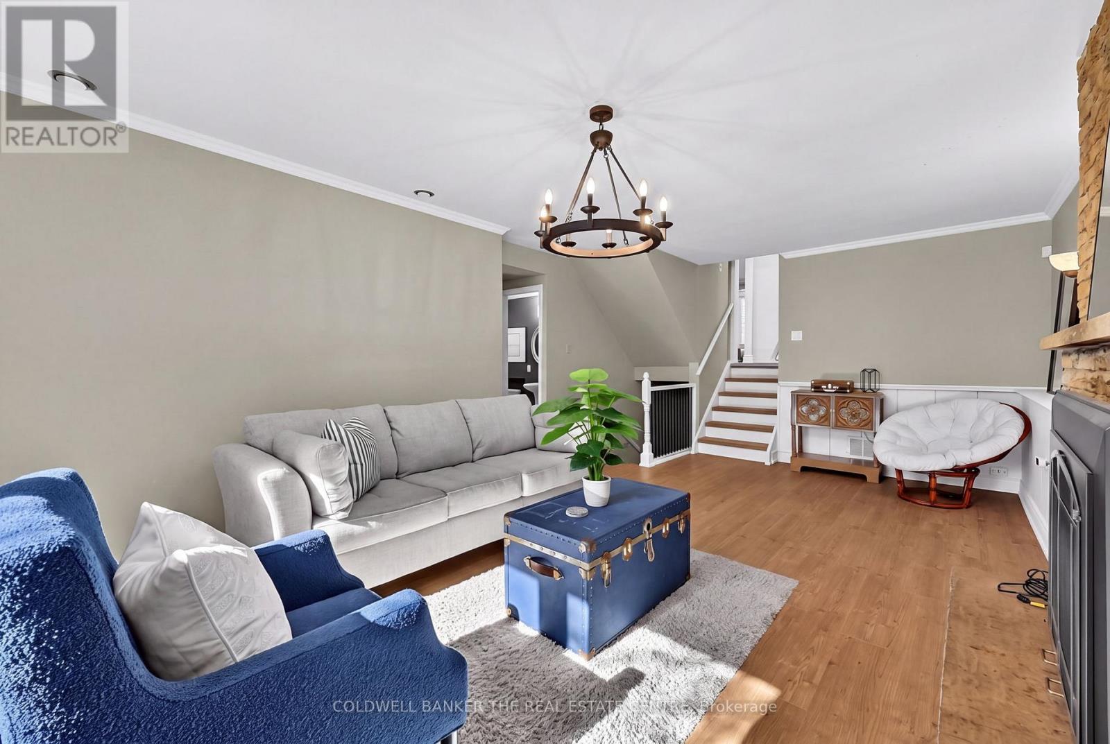 836 Elgin Street, Newmarket, ON photo 12