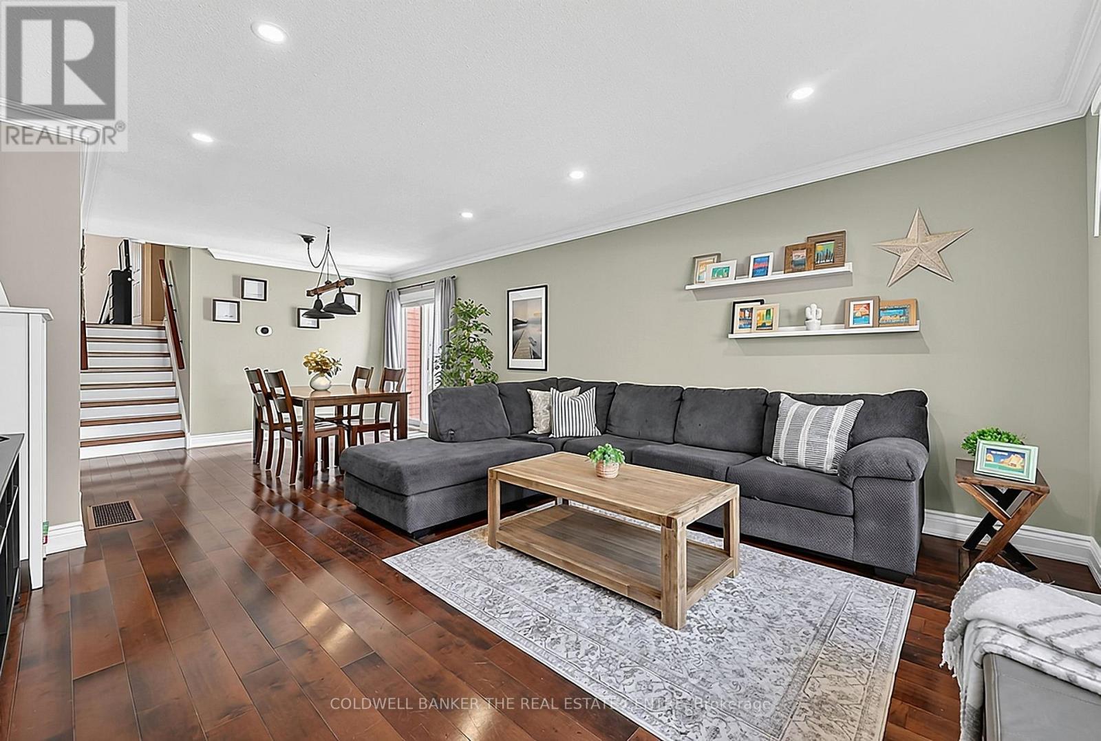 836 Elgin Street, Newmarket, ON photo 9