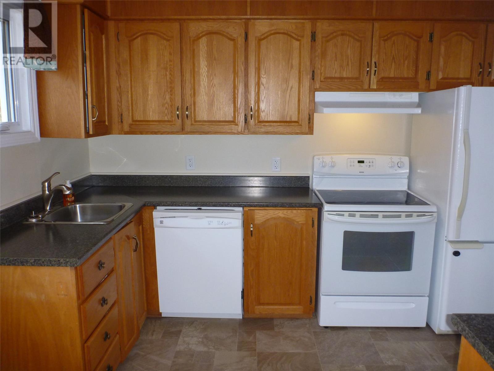 11 Gillbert Avenue - 30