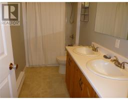 11 Gillbert Avenue thumbnail 35