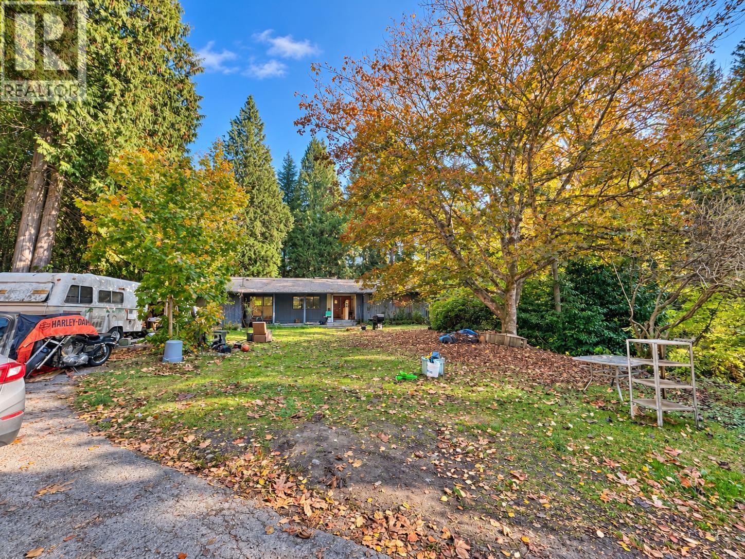 3094 LOWER ROAD, Roberts Creek - Image 1