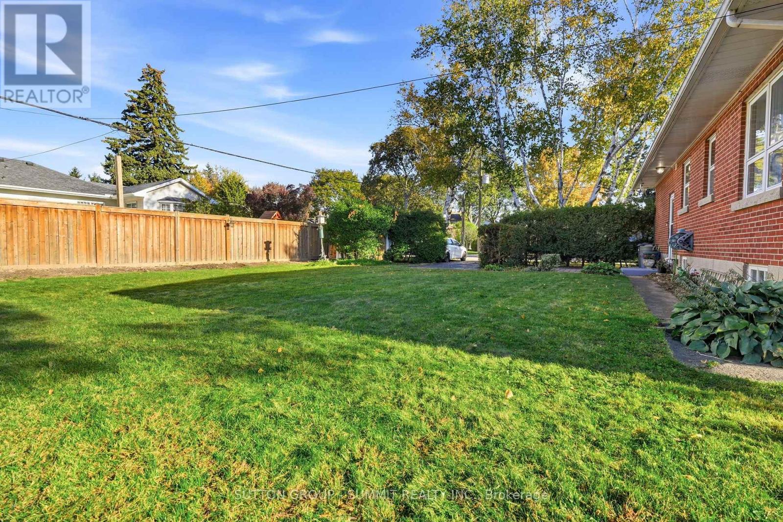 2117 MAPLEWOOD Drive, Burlington, ON photo 32