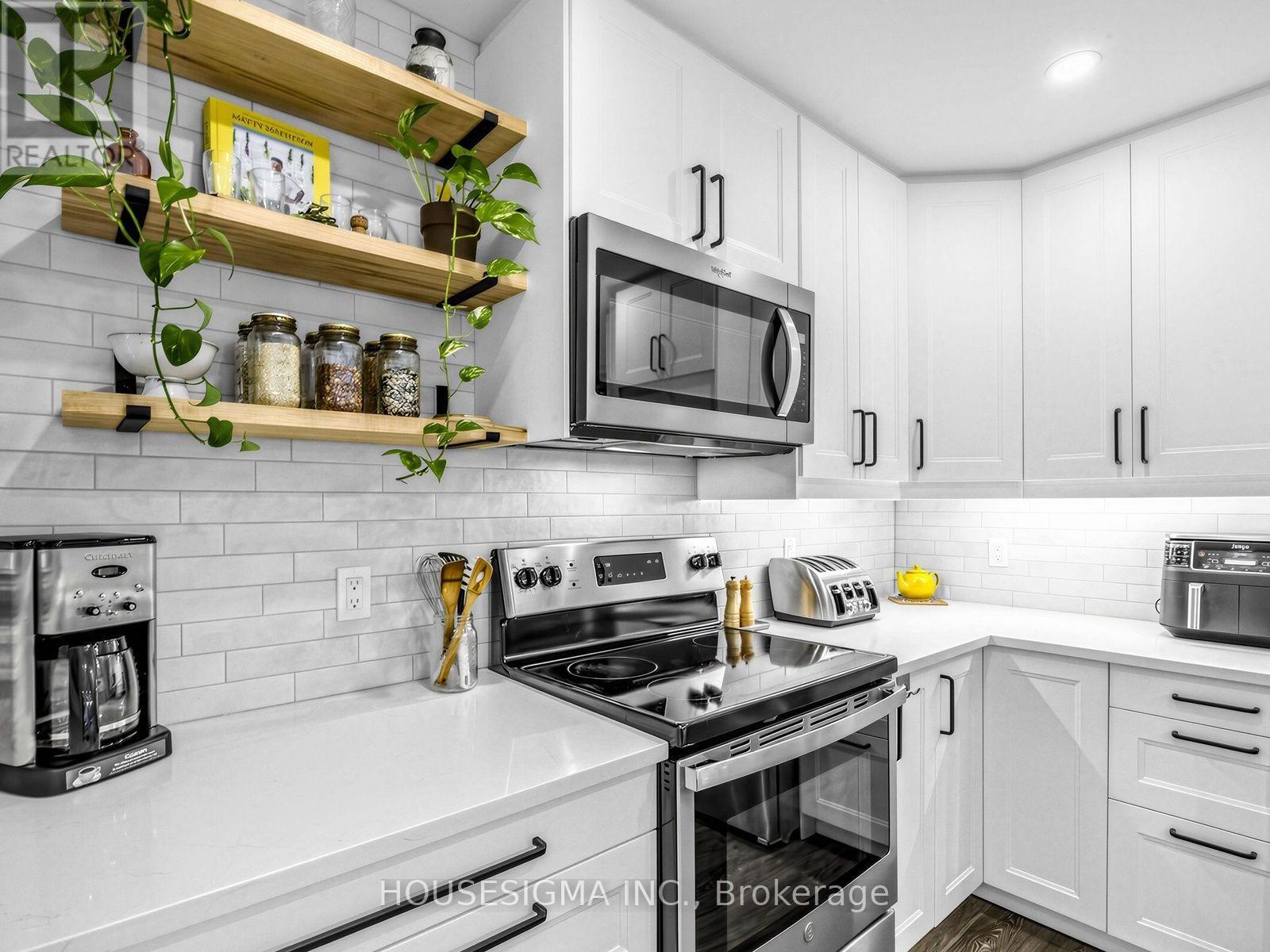 17- 935 King Road, Burlington, ON photo 9