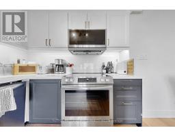 1905 - 1320 Islington Avenue, Toronto, ON M9A5C6 Photo 11