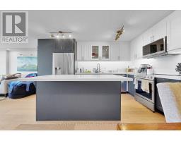 Bathroom - 1905 - 1320 Islington Avenue, Toronto, ON M9A5C6 Photo 8