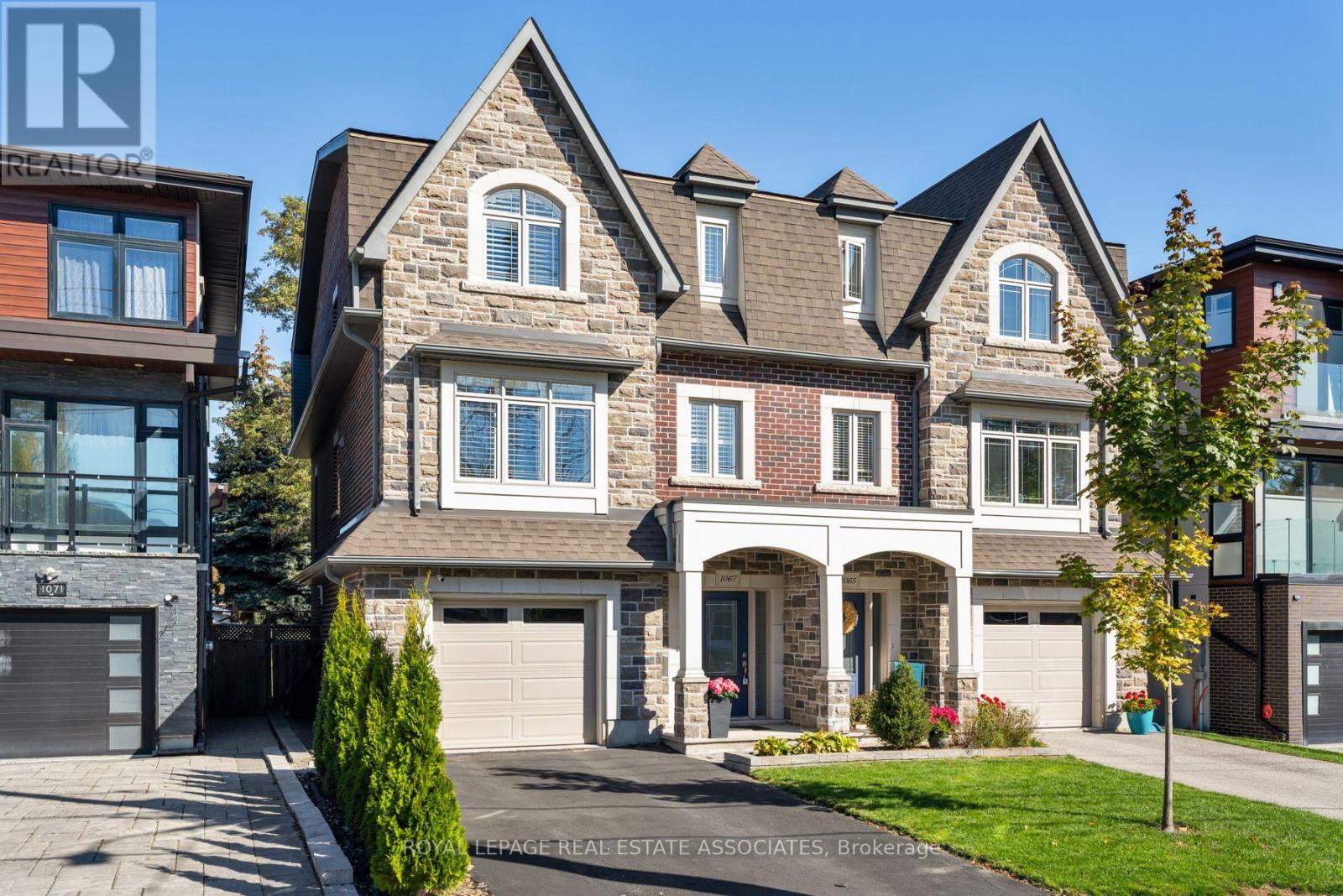 1067 Shaw Drive, Mississauga, ON photo 1
