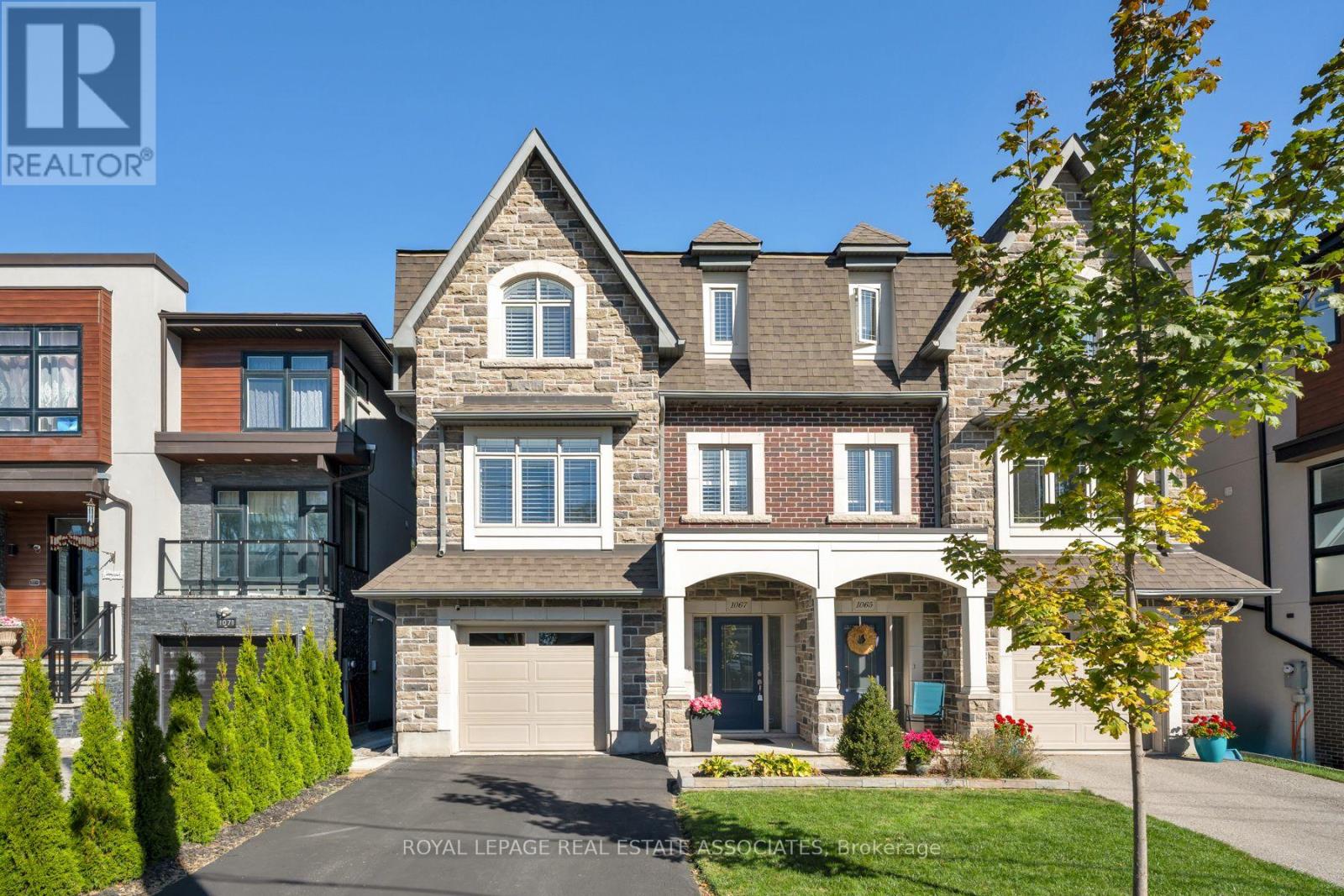 1067 Shaw Drive, Mississauga, ON photo 2