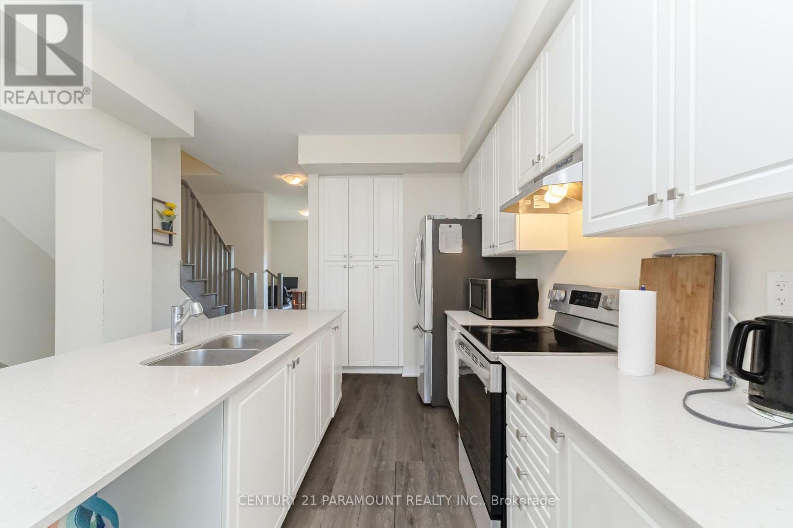 #20 185 BEDROCK DRIVE - 11