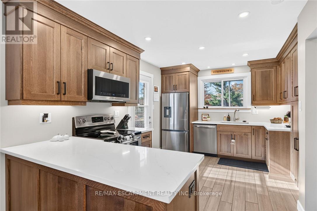 225 Maccrae Drive, Haldimand, ON photo 11
