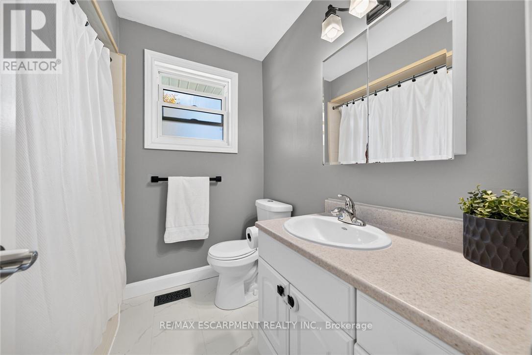 225 Maccrae Drive, Haldimand, ON photo 22