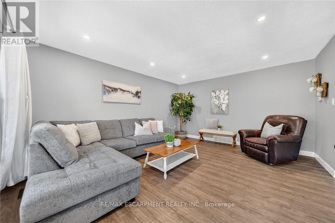 225 Maccrae Drive, Haldimand, ON photo 6