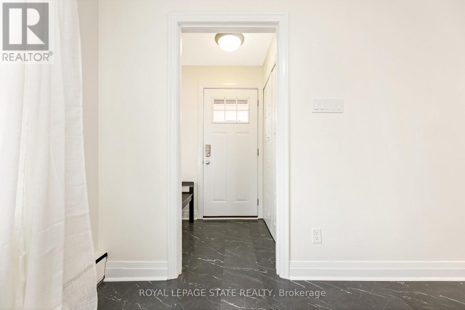 366 ABERDEEN AVENUE - 17