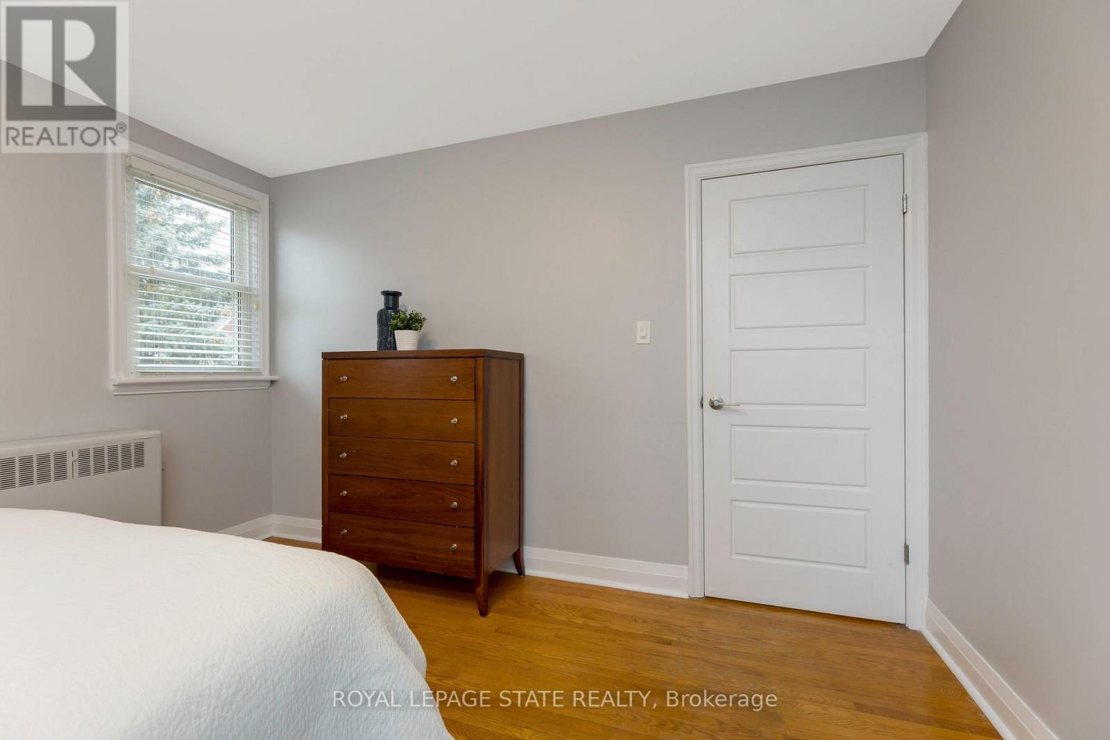 366 ABERDEEN AVENUE - 28