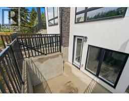 8518 33 Avenue Nw, Calgary, AB T3B1M1 Photo 32