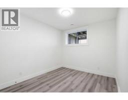8518 33 Avenue Nw, Calgary, AB T3B1M1 Photo 28