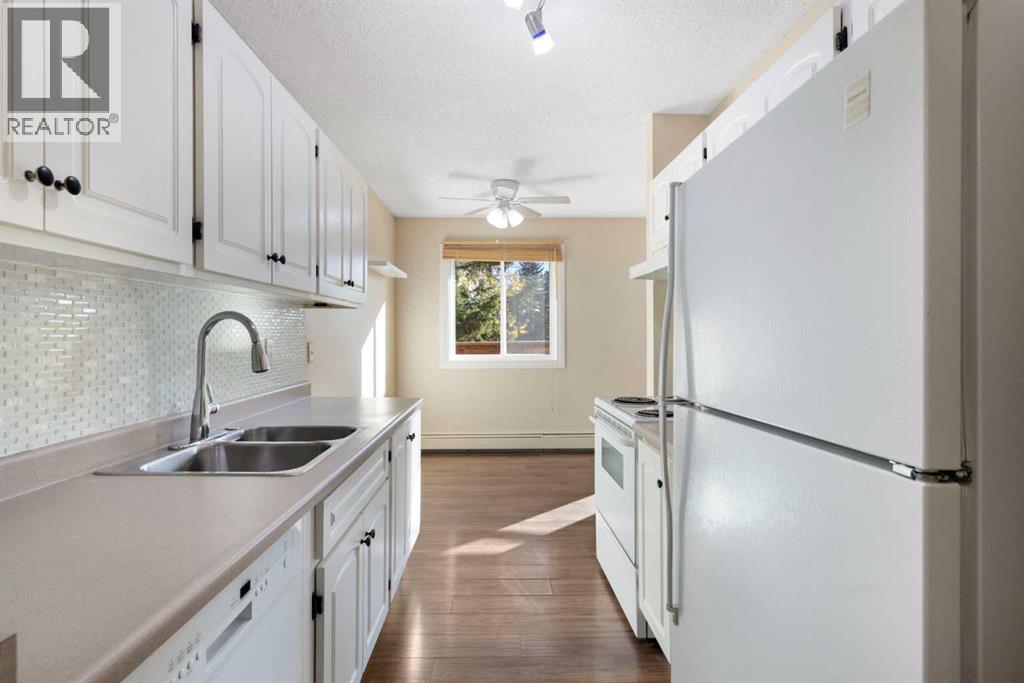 932, 11620 Elbow Drive SW, Calgary — photo 3