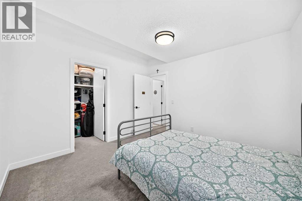4510 72 Street NW photo 44
