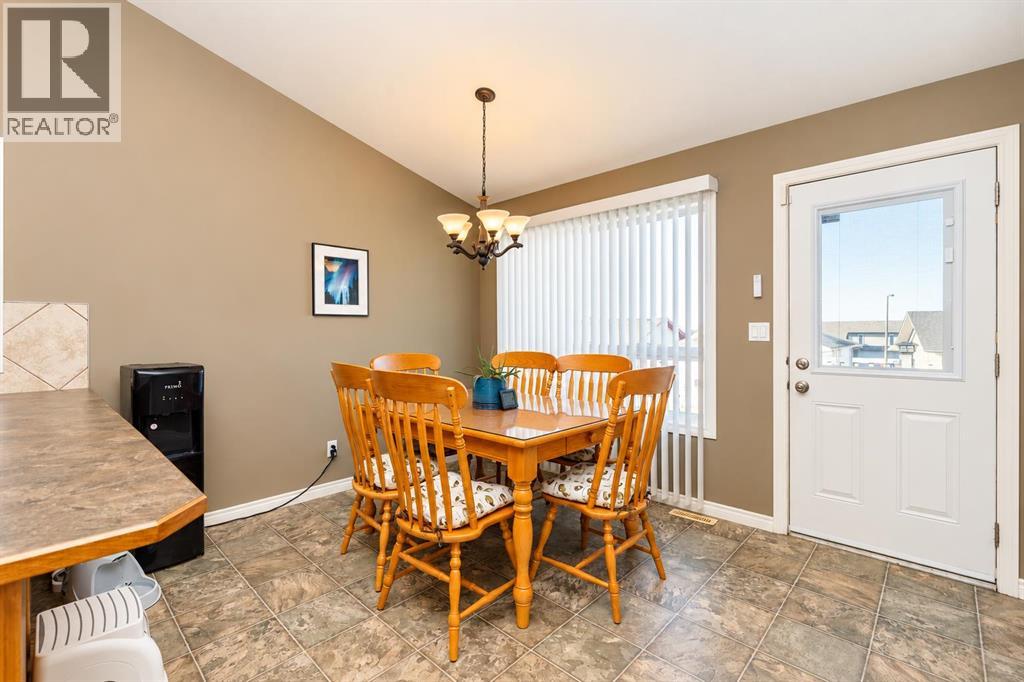 Listing photo – 44 Isaacson Crescent, Red Deer