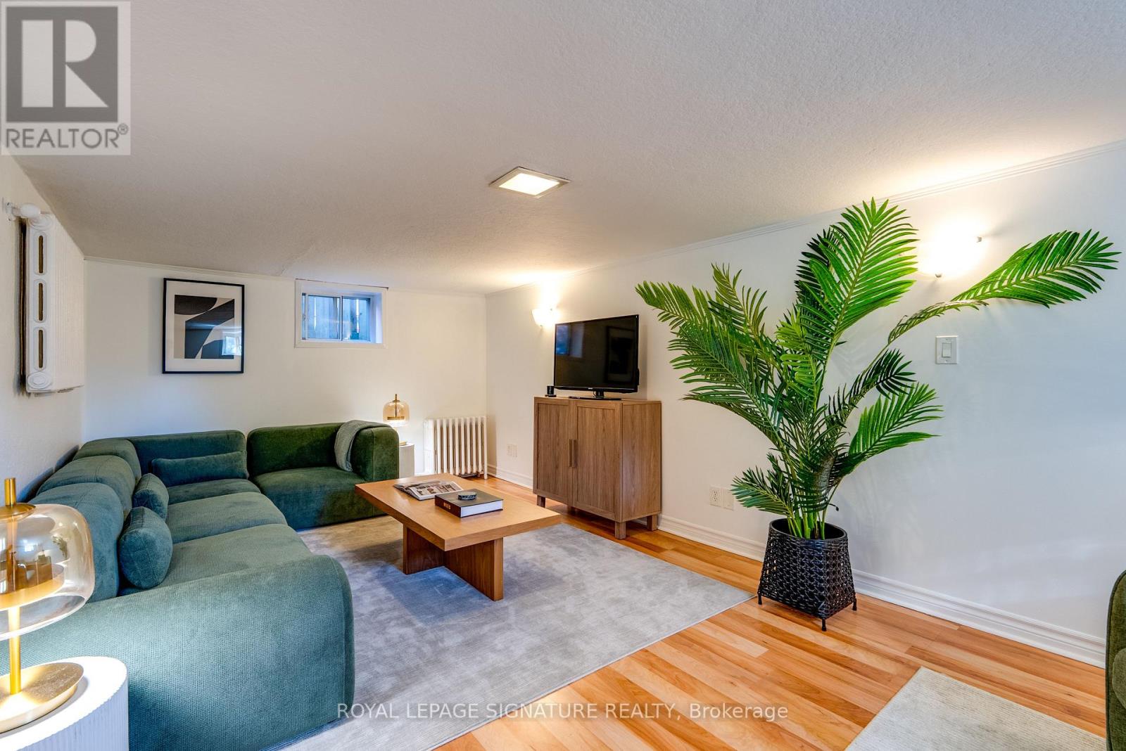 31 DAVIES CRESCENT - 17