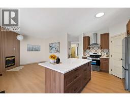 2pc Bathroom - 180 Woodside Road Nw, Airdrie, AB T4B2E2 Photo 16