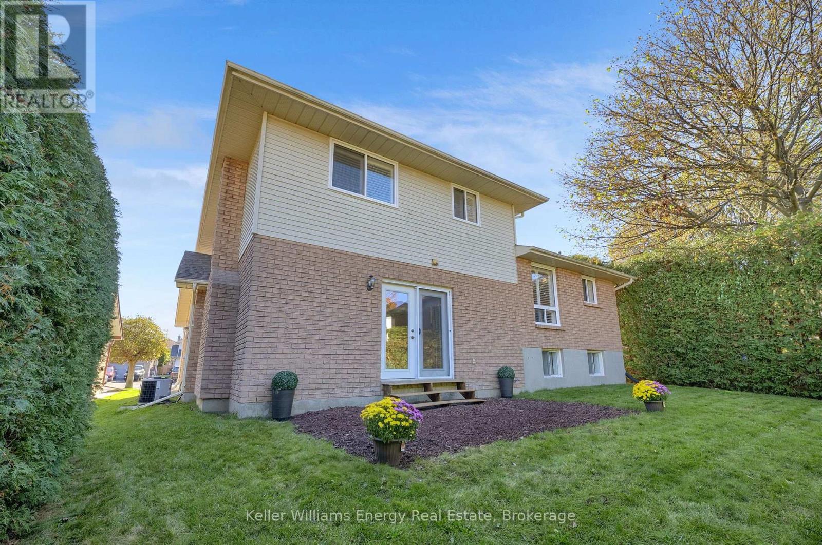 830 Saint Anne Court, Oshawa, ON photo 41