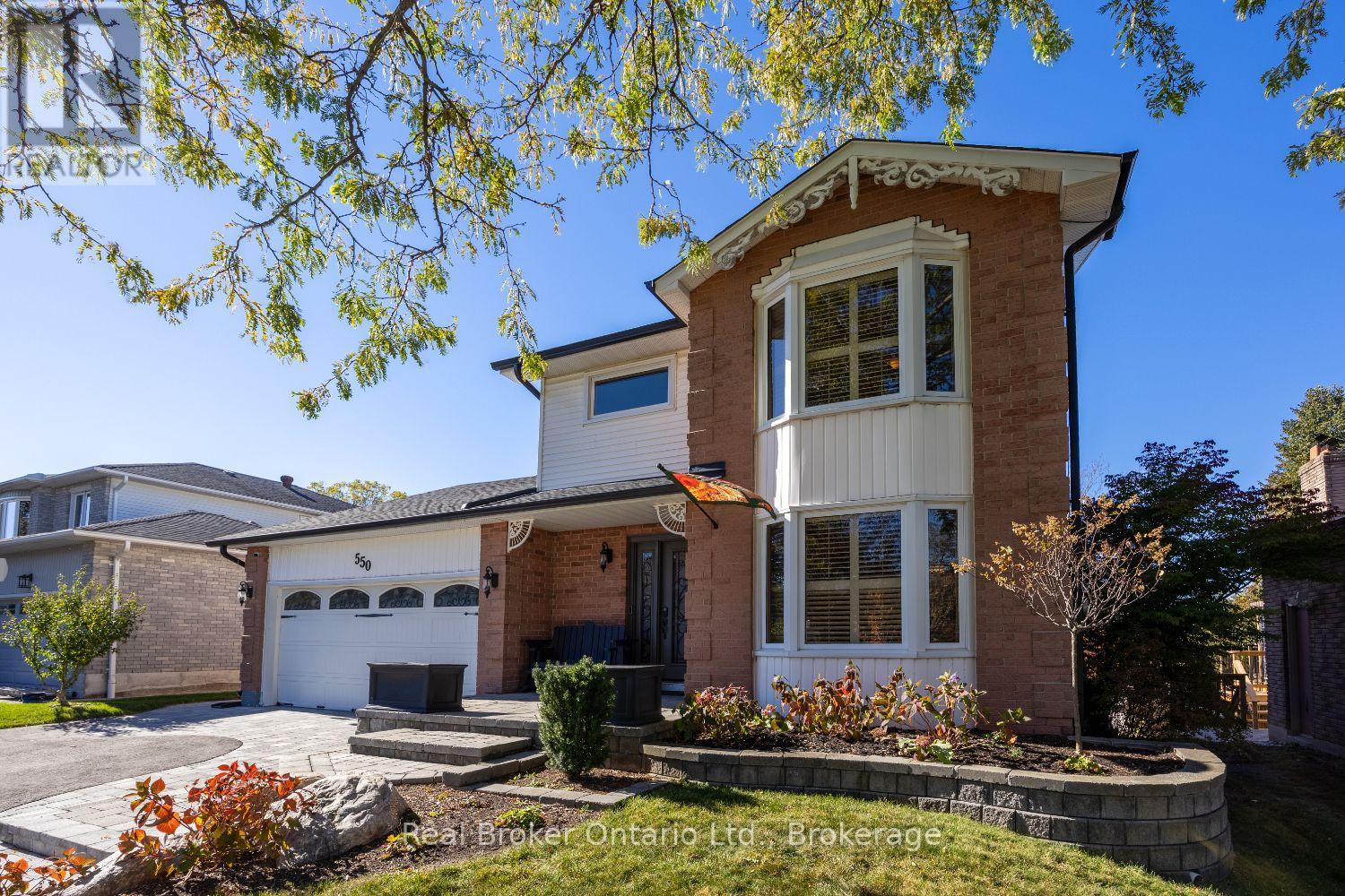 550 Crimson Court, Oshawa, ON