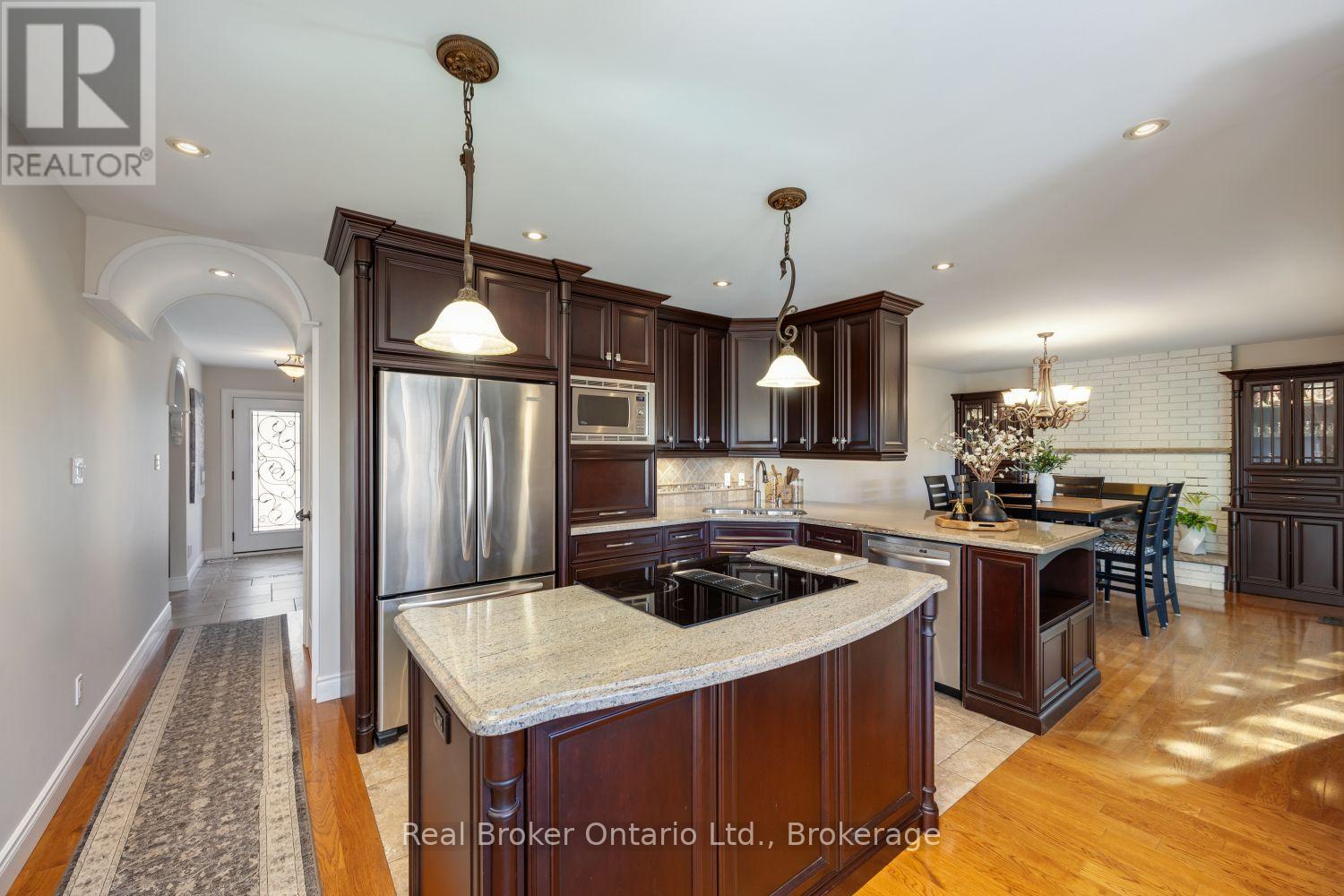550 Crimson Court, Oshawa, ON photo 16