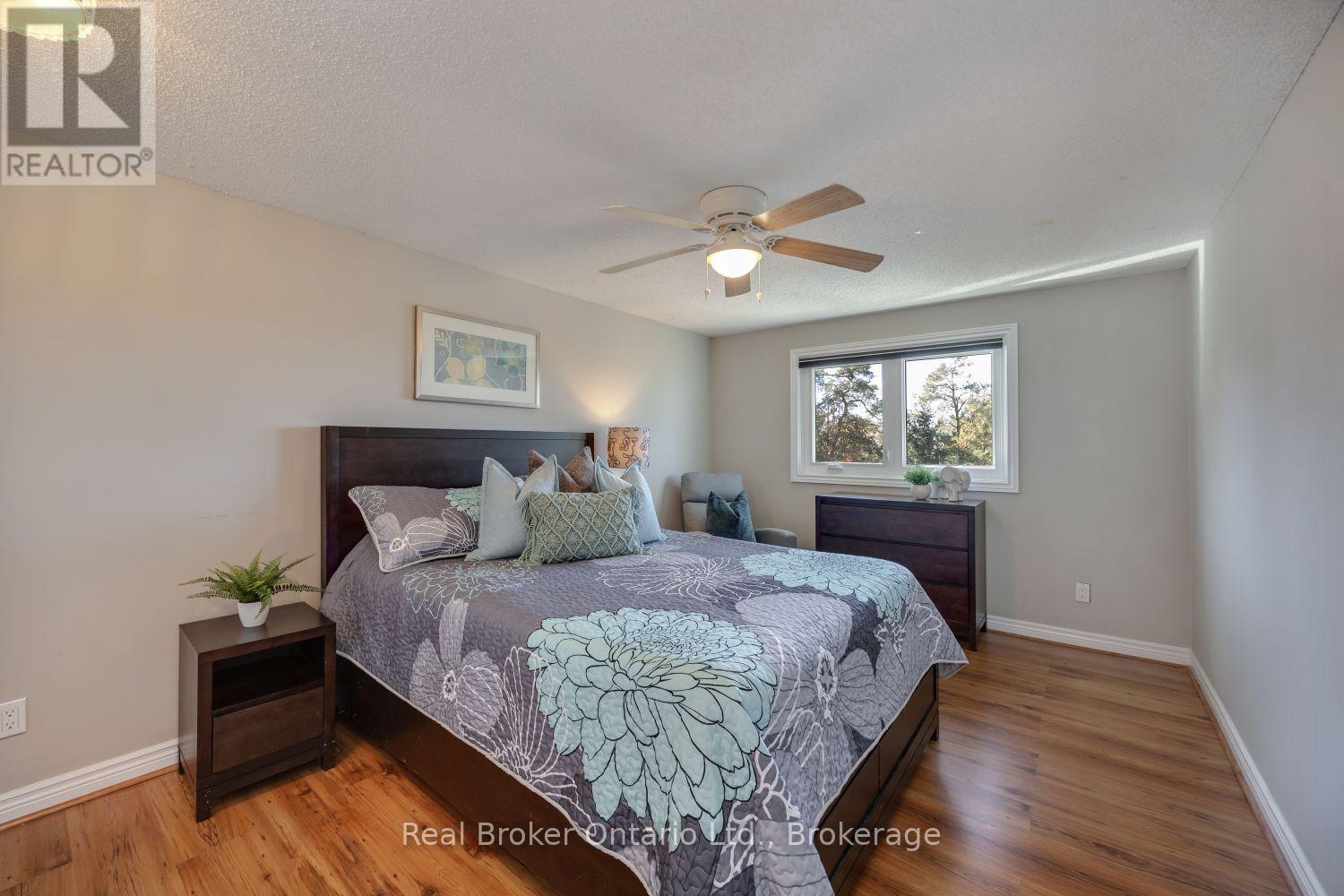 550 Crimson Court, Oshawa, ON photo 29