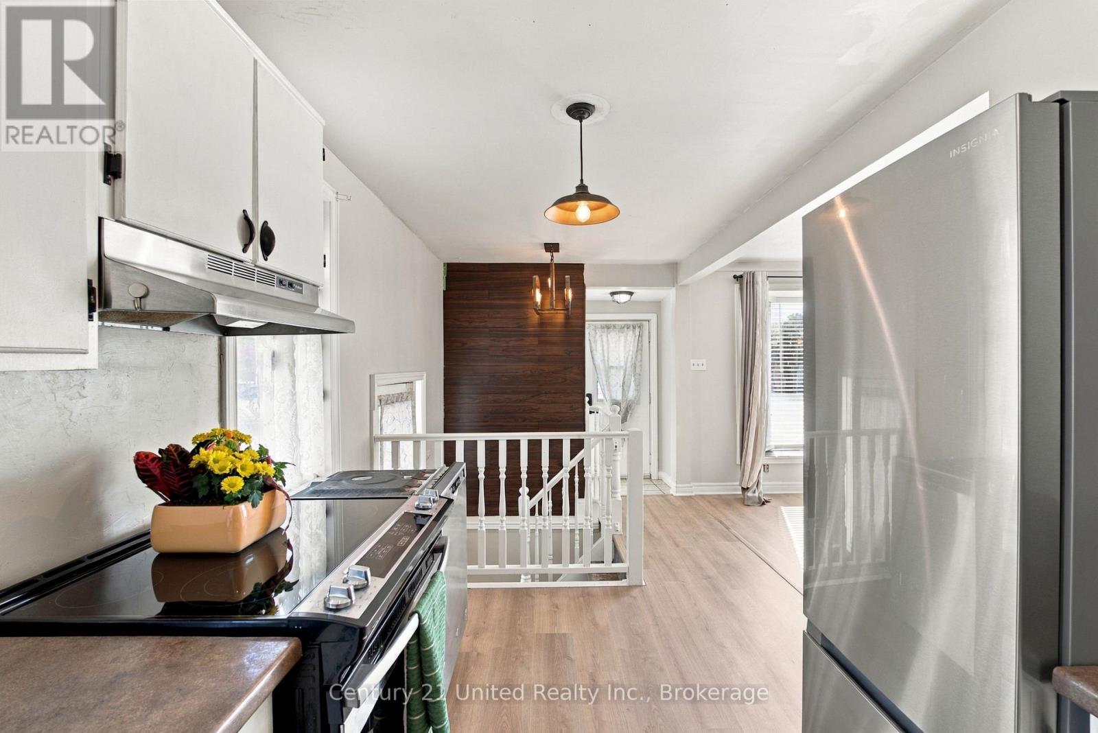 57 Sherwood Avenue, St. Catharines, ON photo 6