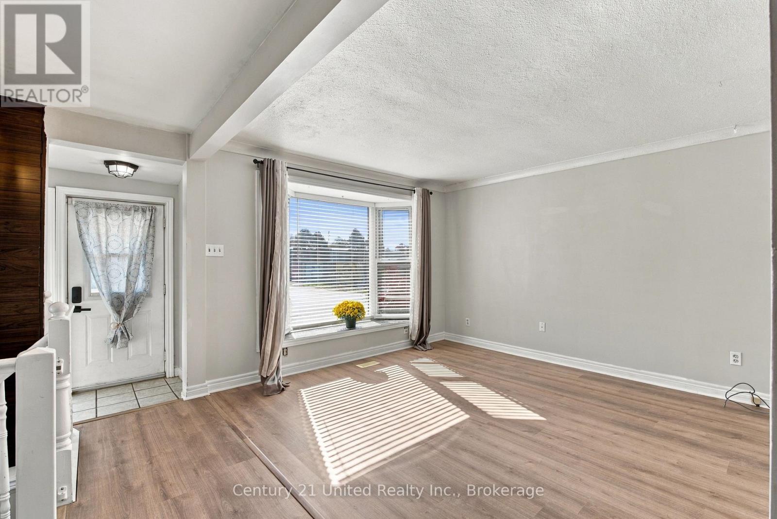 57 Sherwood Avenue, St. Catharines, ON photo 7