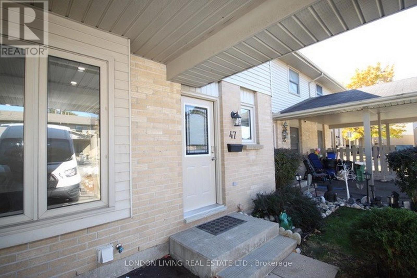 3 bedroom Single Family interior view, 47- 25 Erica Crescent, London South (South X), Ontario