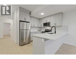 8134 47 Avenue Nw, Calgary, AB T3B1Z5 Photo 41