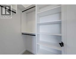 8134 47 Avenue Nw, Calgary, AB T3B1Z5 Photo 38