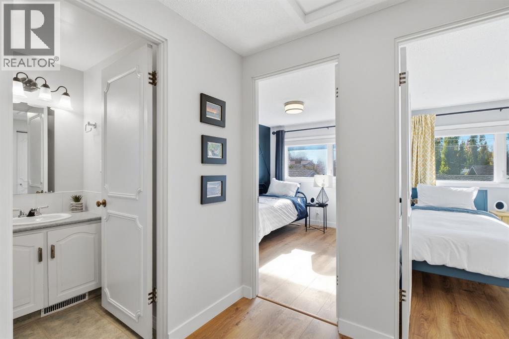 543 Willingdon Boulevard SE photo 26