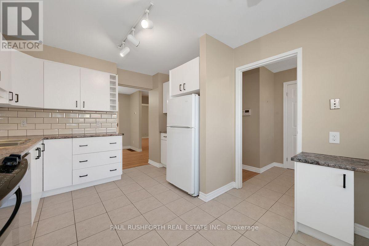#72 820 CAHILL DRIVE W - 17