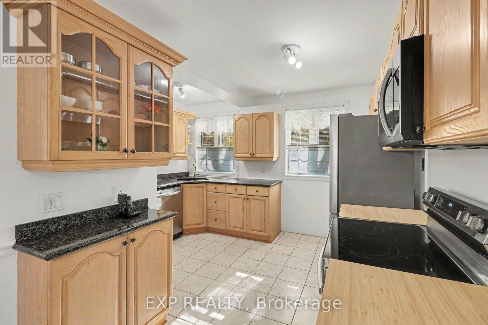 2 Bed, 1 Bath House for Sale in Ottawa – 377 ALLEN BOULEVARD, Ottawa – MLS# X14106438 - Image 14