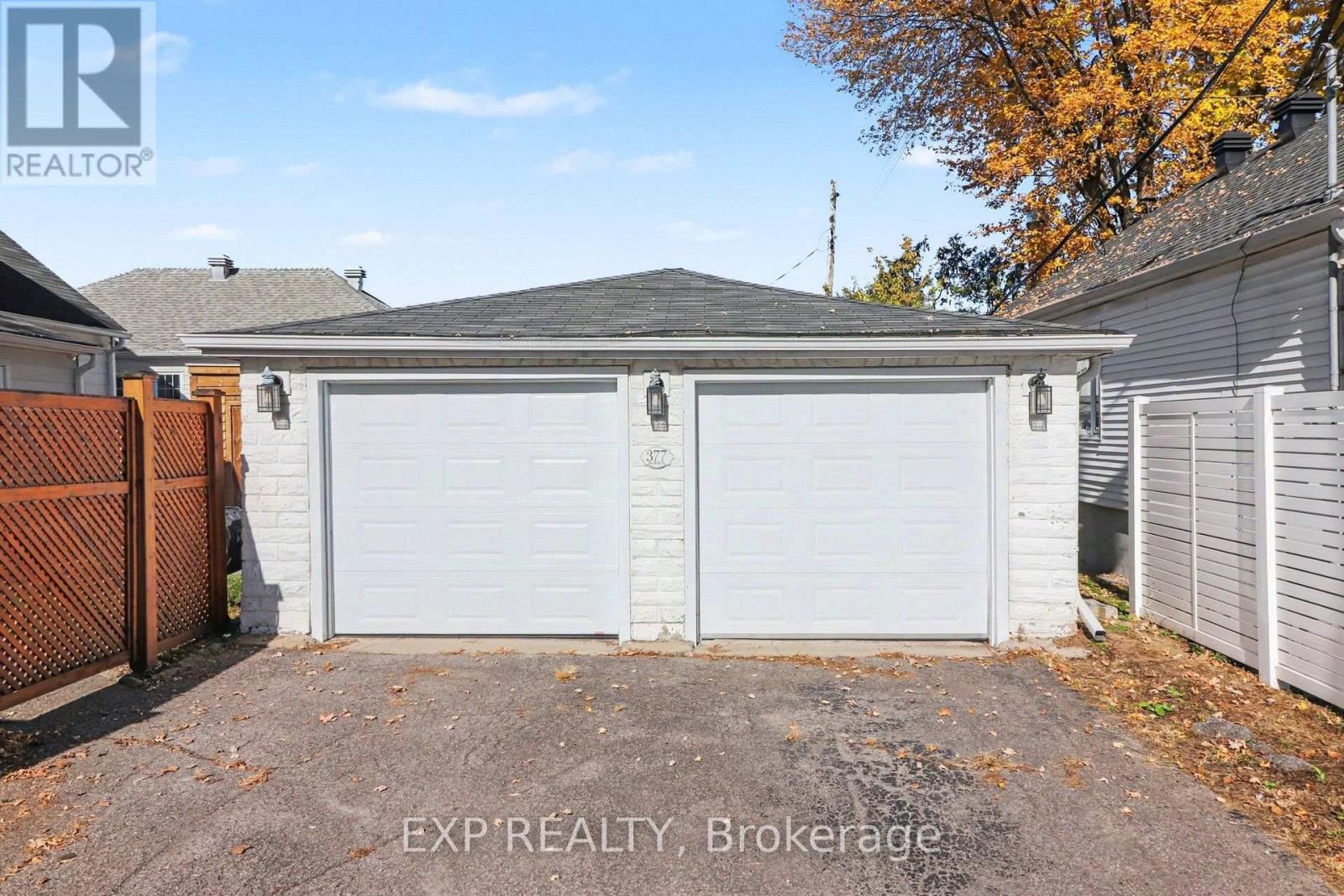 2 Bed, 1 Bath House for Sale in Ottawa – 377 ALLEN BOULEVARD, Ottawa – MLS# X14106438 - Image 27