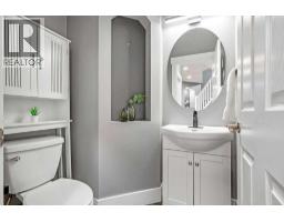 4pc Bathroom - 195 Cranwell Crescent Se, Calgary, AB T3M1G1 Photo 11