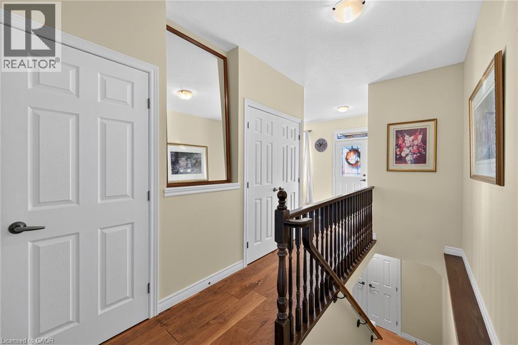 5 HILLGARTNER Lane - 24