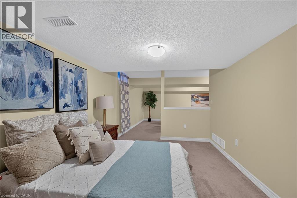 5 HILLGARTNER Lane - 31