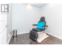 390 Bloor Street W, Toronto, ON M5S1X4 Photo 25