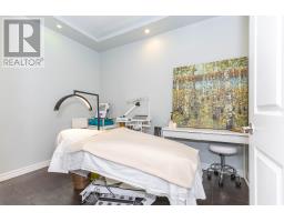 390 Bloor Street W, Toronto, ON M5S1X4 Photo 26