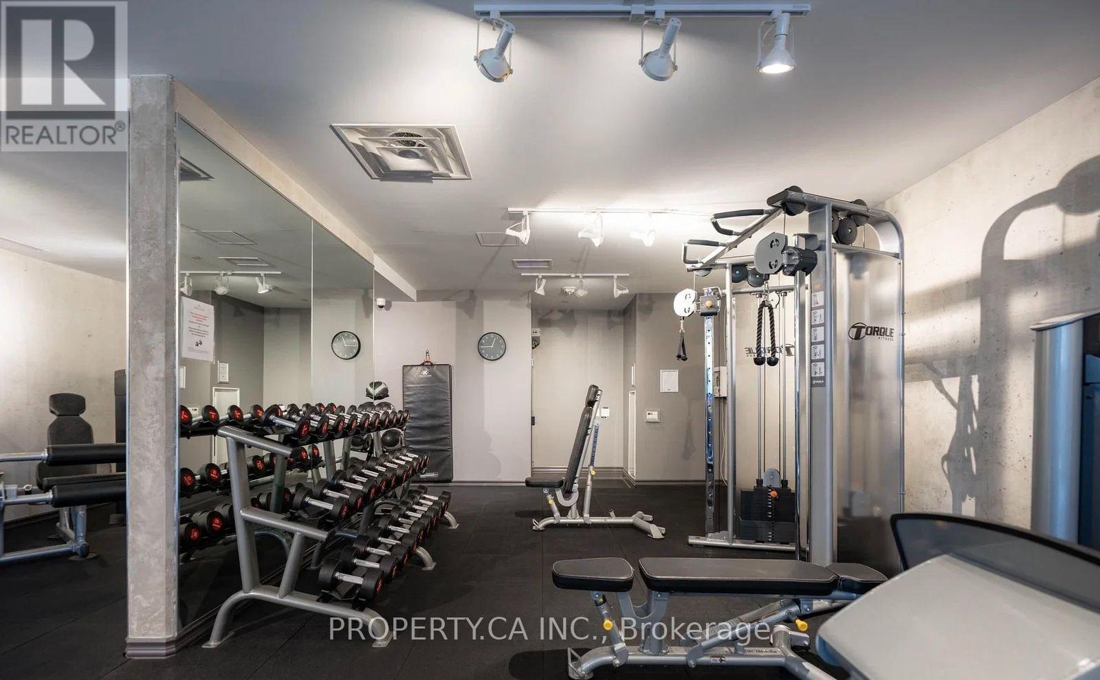 301- 608 Richmond Street North, Toronto, ON photo 18