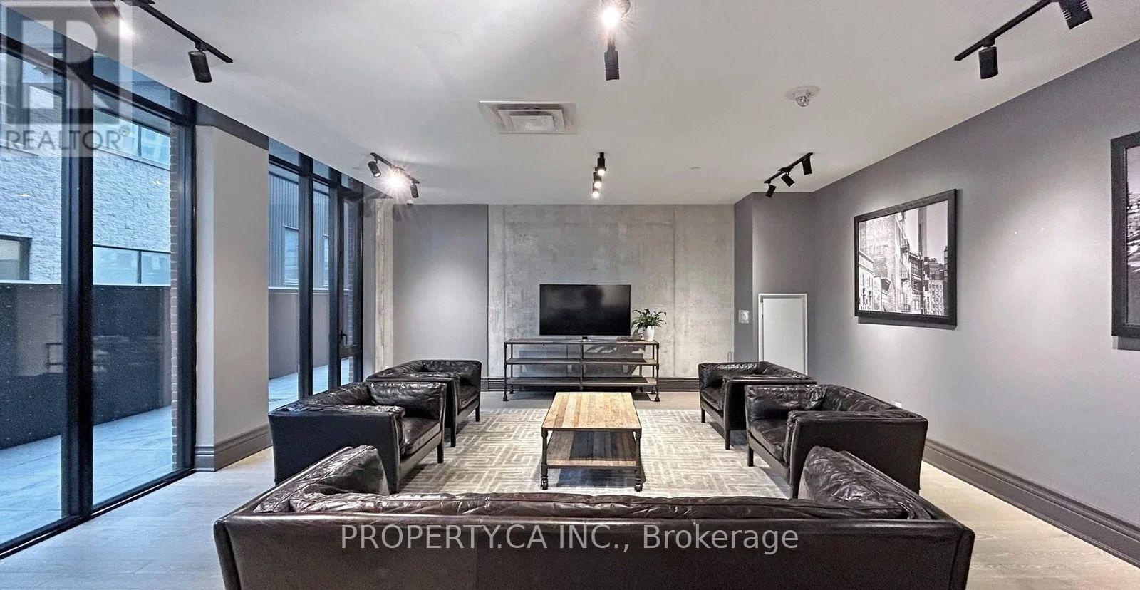 301- 608 Richmond Street North, Toronto, ON photo 25
